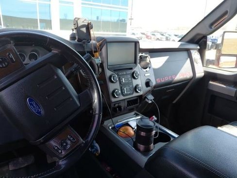 Used 2016 Ford F250 Lariat w/ Lariat Ultimate Package image 12