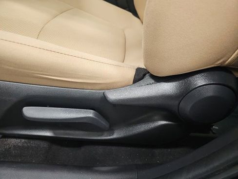 Used 2021 Toyota RAV4 LE image 16