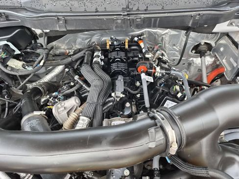 Used 2024 Ford F150 Lariat AWD/4WD image 24