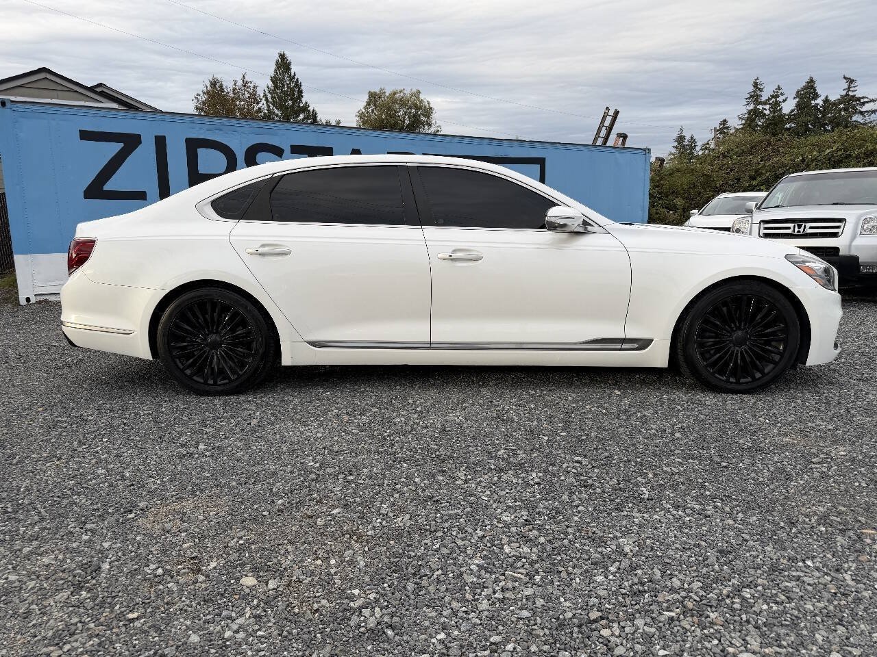 Used 2019 Kia K900 Luxury w/ VIP Package AWD/4WD image 2