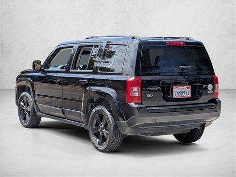 Used 2015 Jeep Patriot Sport w/ Power Value Group FWD image 8