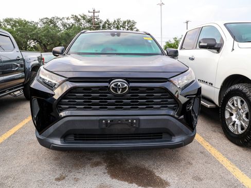Used 2020 Toyota RAV4 LE w/ All Weather Liner Package AWD/4WD image 4