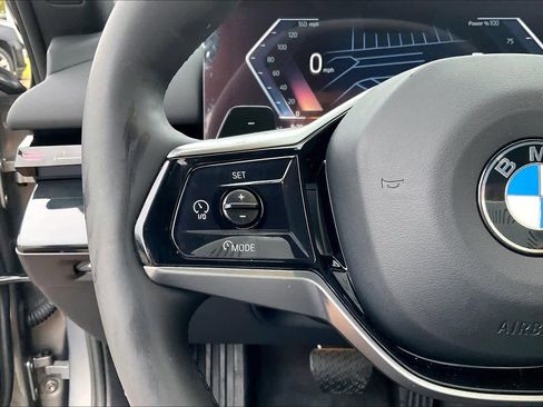 Used 2024 BMW 530i 530i w/ Convenience Package image 21