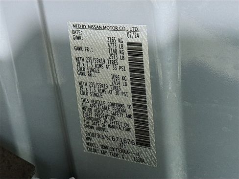 Certified 2025 Nissan Rogue SL image 36