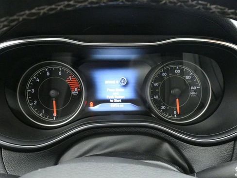 Used 2021 Jeep Cherokee Latitude Lux 80th Anniv w/ Quick Order Package 26U 80TH image 9