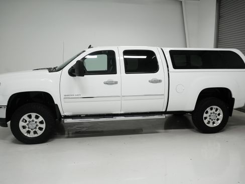 Used 2012 GMC Sierra 3500 SLE w/ HD SLE Premium Package image 6