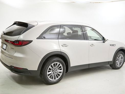 Used 2025 MAZDA CX-90 3.3 Turbo w/ Preferred Package image 9