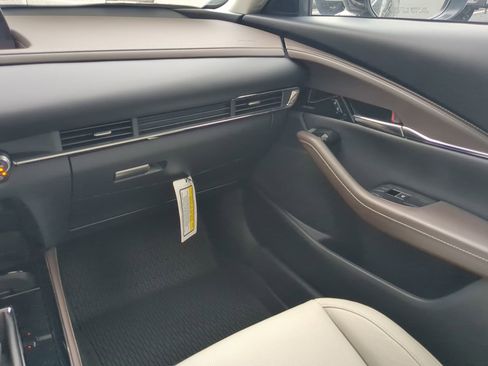 Certified 2025 MAZDA CX-30 2.5 Turbo w/ Premium Package image 16