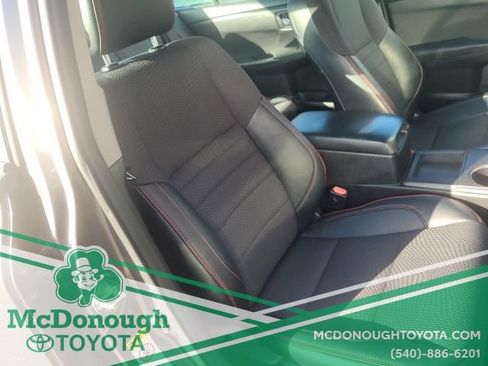 Used 2017 Toyota Camry SE FWD image 18