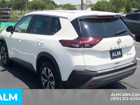 Used 2023 Nissan Rogue SV AWD/4WD image 9