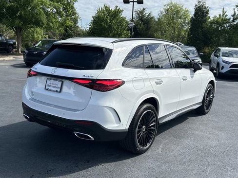 Used 2025 Mercedes-Benz GLC 300 4MATIC image 4