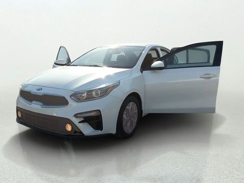 Used 2021 Kia Forte LXS FWD image 11