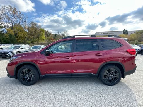 Certified 2025 Subaru Ascent Bronze Edition image 10