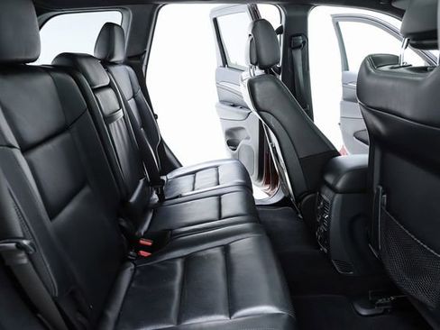 Used 2020 Jeep Grand Cherokee Limited w/ Luxury Group II image 40