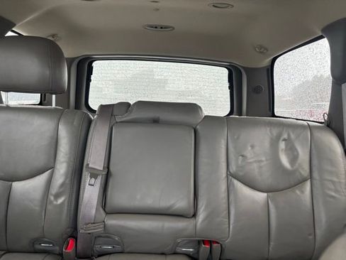 Used 2003 GMC Yukon SLT w/ 1SC Preferred Equipment Group image 12