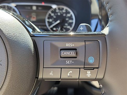 New 2025 Nissan Pathfinder SL w/ SL Premium Package image 28