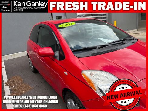Used 2007 Toyota Yaris 2-Door Hatchback FWD image 12