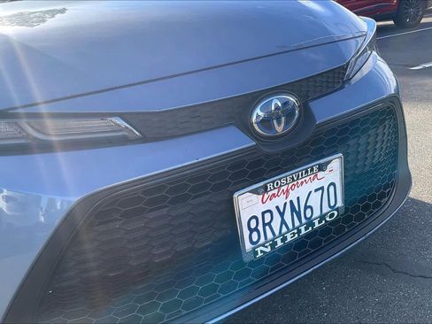 Used 2021 Toyota Corolla LE image 30