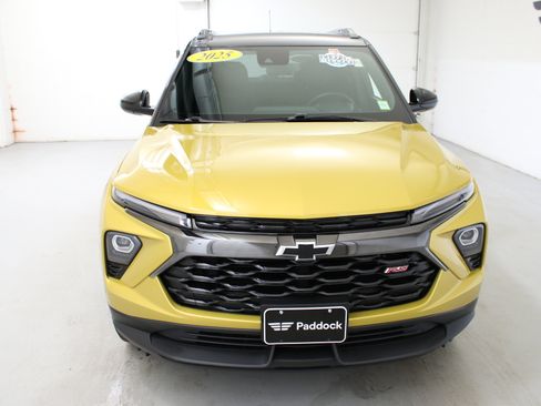Used 2025 Chevrolet TrailBlazer RS w/ Driver Confidence Package AWD/4WD image 2