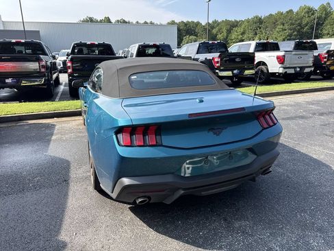 Used 2026 Ford Mustang Premium RWD image 14