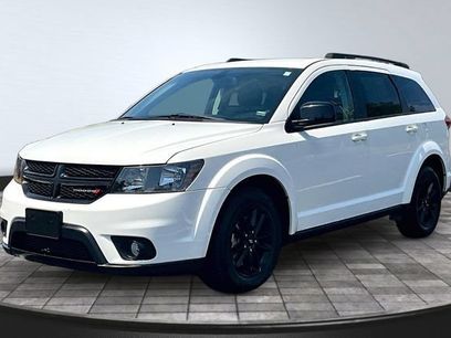 Used 2019 Dodge Journey SE w/ Blacktop Package