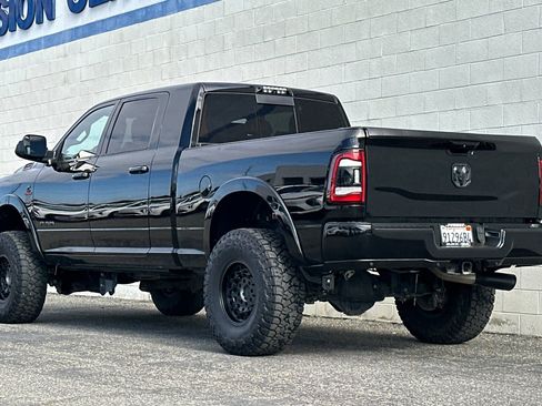 Used 2020 RAM 2500 Laramie w/ Night Edition AWD/4WD image 6