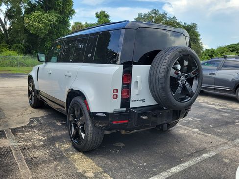 Used 2022 Land Rover Defender 110 X-Dynamic SE AWD/4WD image 5