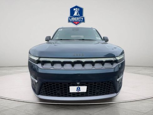 New 2026 Jeep Grand Wagoneer L Limited AWD/4WD image 2