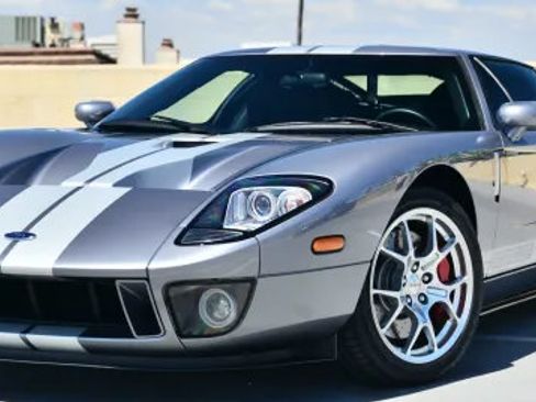 Used 2006 Ford GT RWD image 1