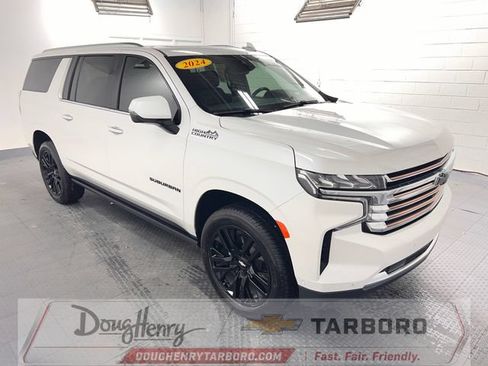 Used 2024 Chevrolet Suburban High Country w/ Advanced Technology Package AWD/4WD image 5