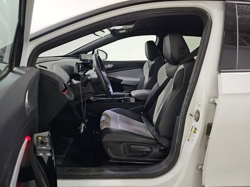 Used 2023 Volkswagen ID.4 Pro RWD image 6