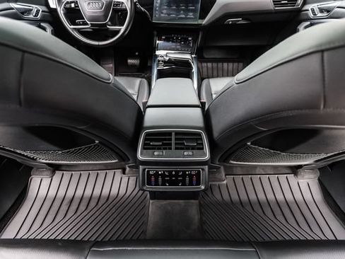 Used 2022 Audi e-tron Premium Plus AWD/4WD image 55