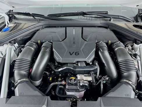 Certified 2025 Genesis GV70 3.5T Sport image 30