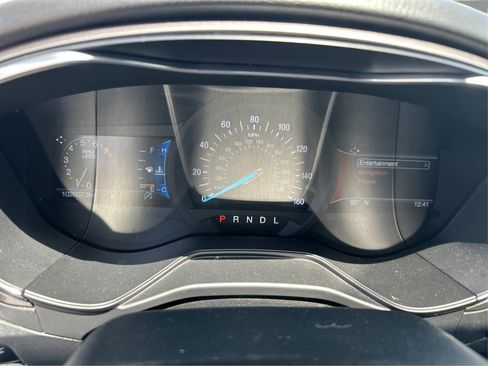 Used 2020 Ford Fusion SE FWD image 21