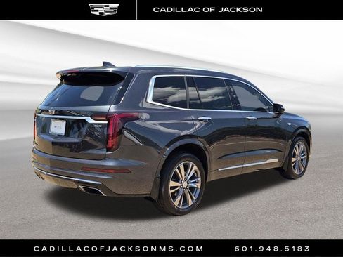 Certified 2022 Cadillac XT6 Premium Luxury w/ Technology Package AWD/4WD image 5