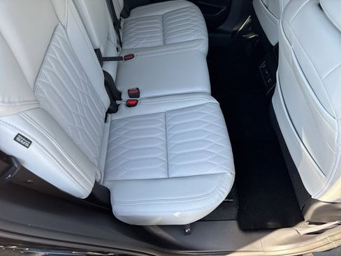 New 2026 Mitsubishi Outlander SEL FWD image 23