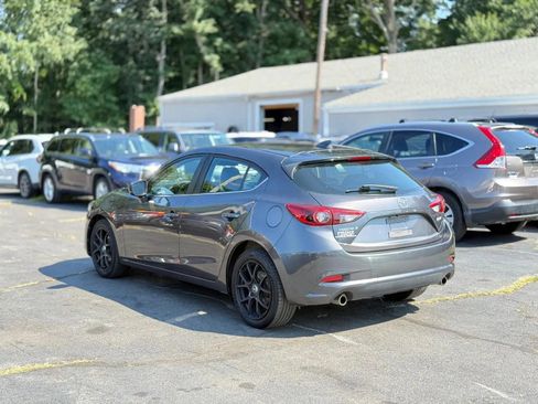 Used 2018 MAZDA MAZDA3 Grand Touring FWD image 5