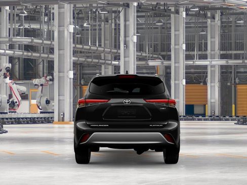 New 2026 Toyota Highlander Platinum image 8