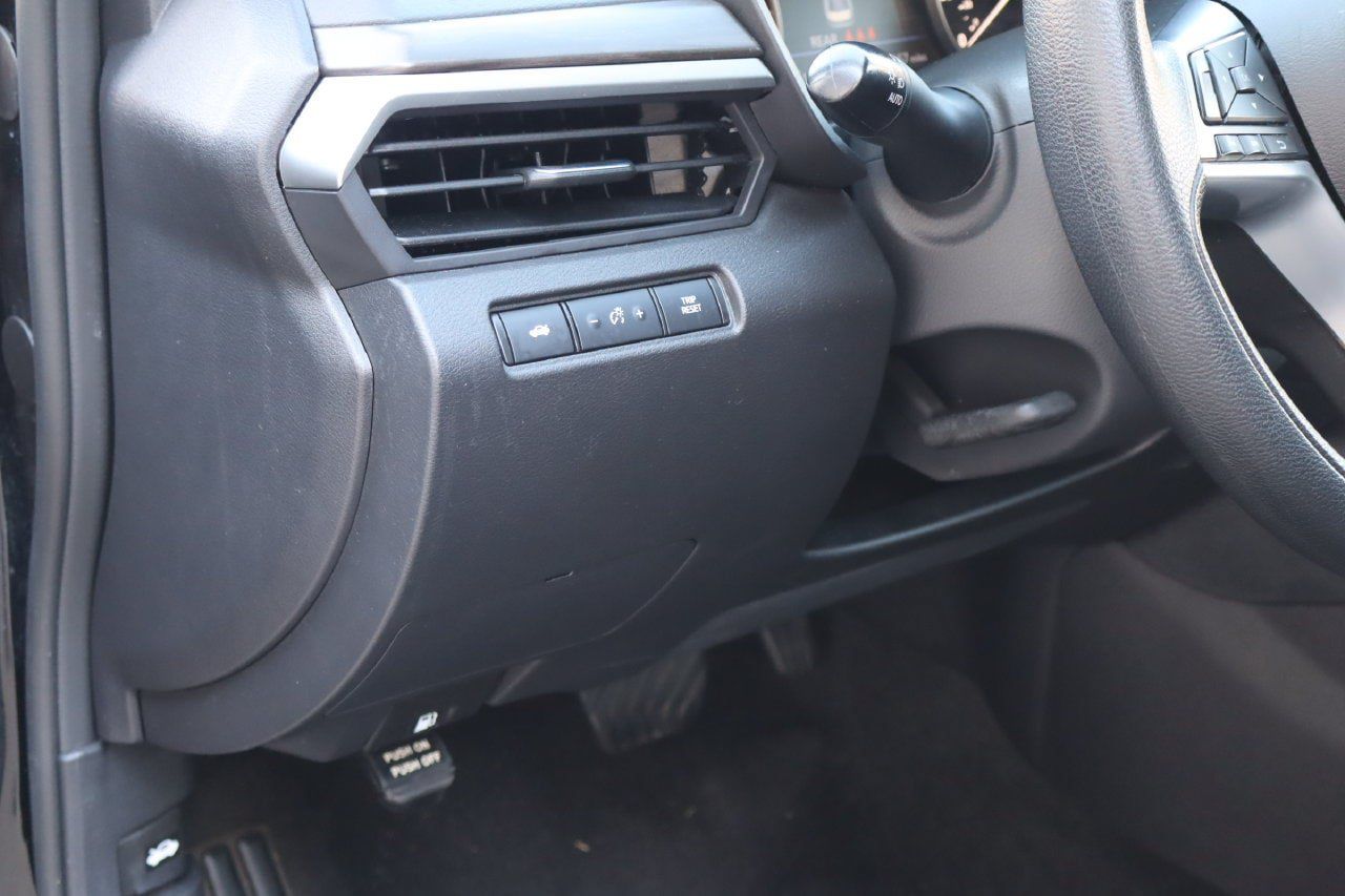 Used 2025 Nissan Altima 2.5 SV FWD image 21