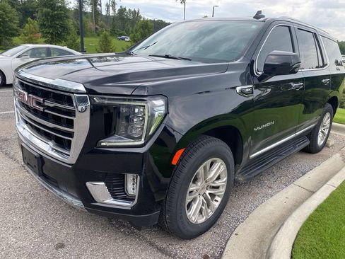 Used 2022 GMC Yukon SLT w/ SLT Premium Package AWD/4WD image 2