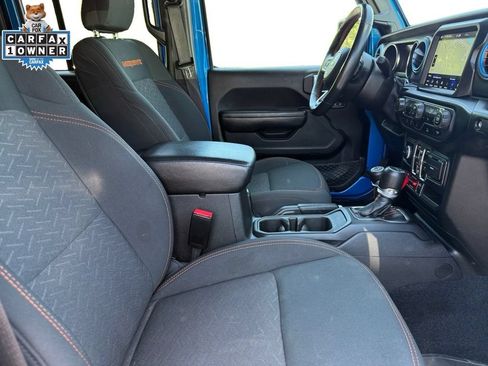 Used 2023 Jeep Gladiator Mojave w/ Dual Top Group AWD/4WD image 15