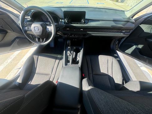 Used 2023 Honda Accord EX image 12