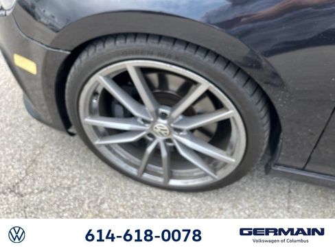 Used 2013 Volkswagen Golf R 4-Door AWD/4WD image 21