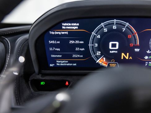 Used 2022 McLaren 720S Spider image 42