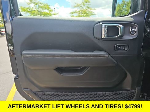 New 2025 Jeep Wrangler Sahara image 26