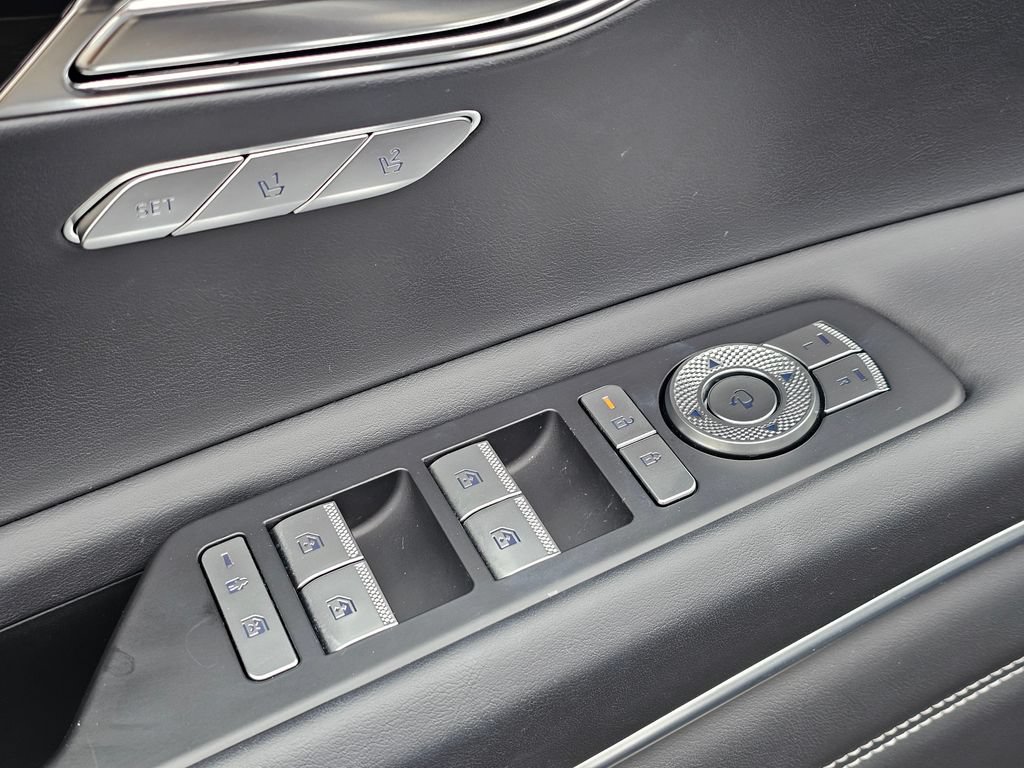 Certified 2026 Genesis GV80 2.5T AWD/4WD image 30