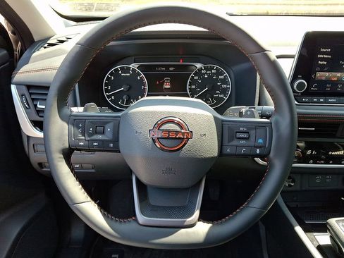 Used 2025 Nissan Rogue SV w/ Rock Creek Premium Package image 19