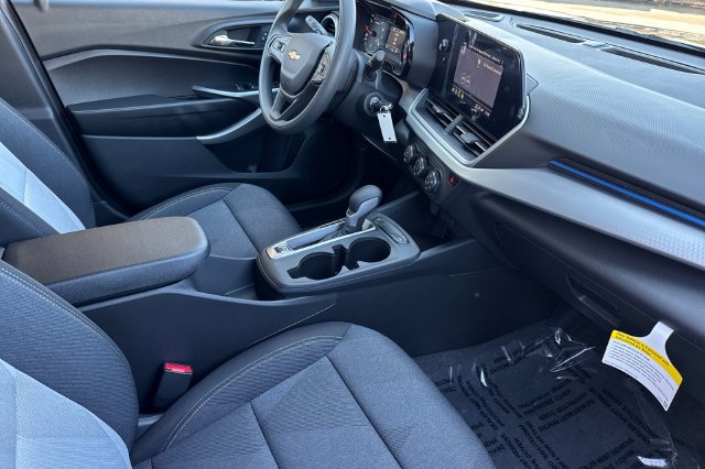 New 2026 Chevrolet Trax LS w/ Driver Confidence Package FWD image 24