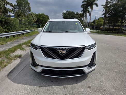 Used 2020 Cadillac XT6 Premium Luxury FWD image 8
