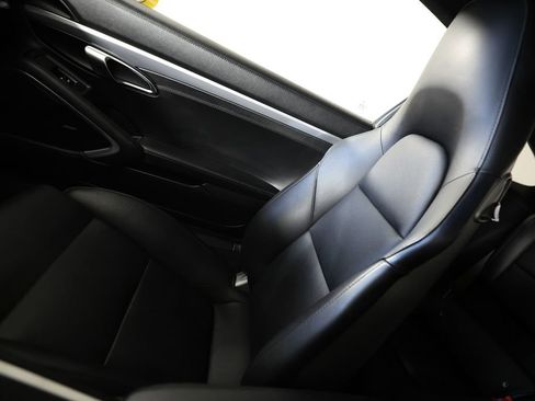 Used 2018 Porsche 911 Carrera S image 36